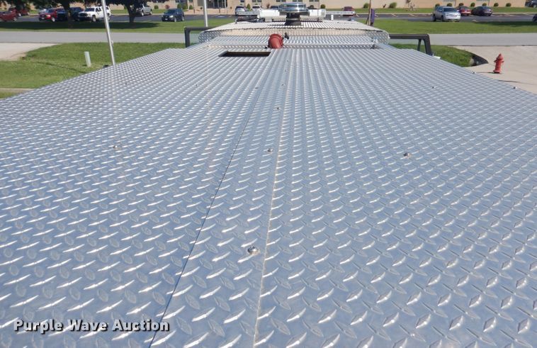 image for item DA5339 1993 Sutphen Deluge  pumper fire truck