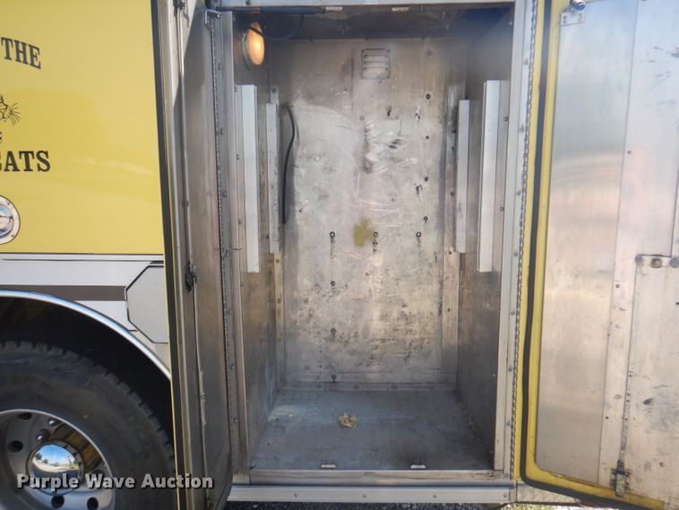 image for item DA5339 1993 Sutphen Deluge  pumper fire truck