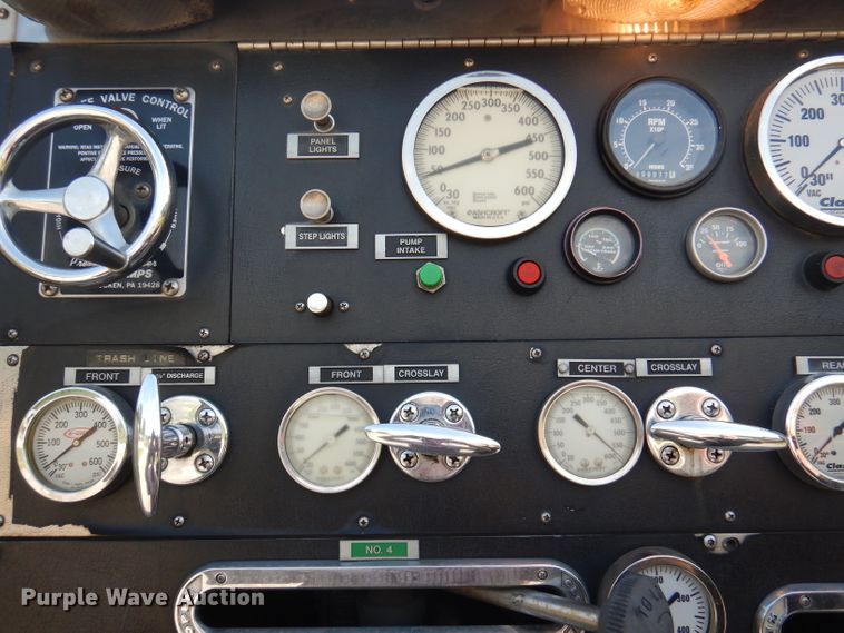 image for item DA5339 1993 Sutphen Deluge  pumper fire truck