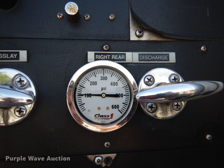 image for item DA5339 1993 Sutphen Deluge  pumper fire truck