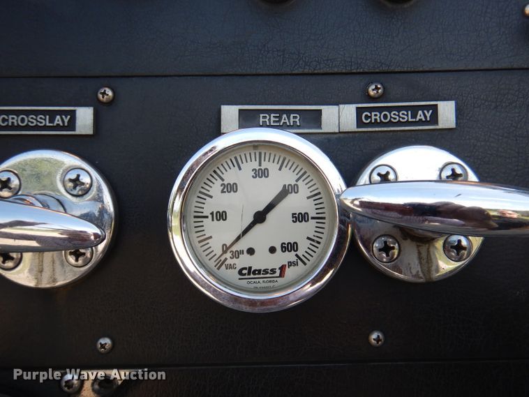 image for item DA5339 1993 Sutphen Deluge  pumper fire truck