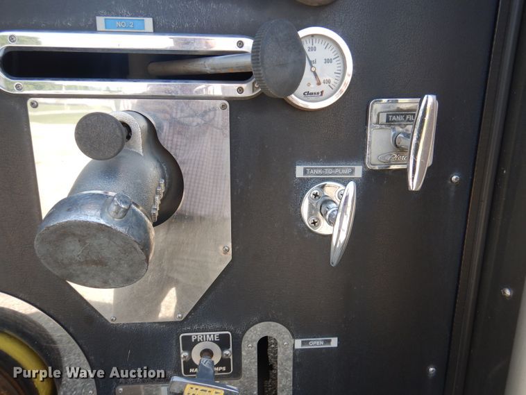 image for item DA5339 1993 Sutphen Deluge  pumper fire truck