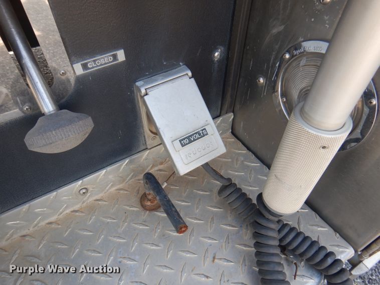 image for item DA5339 1993 Sutphen Deluge  pumper fire truck