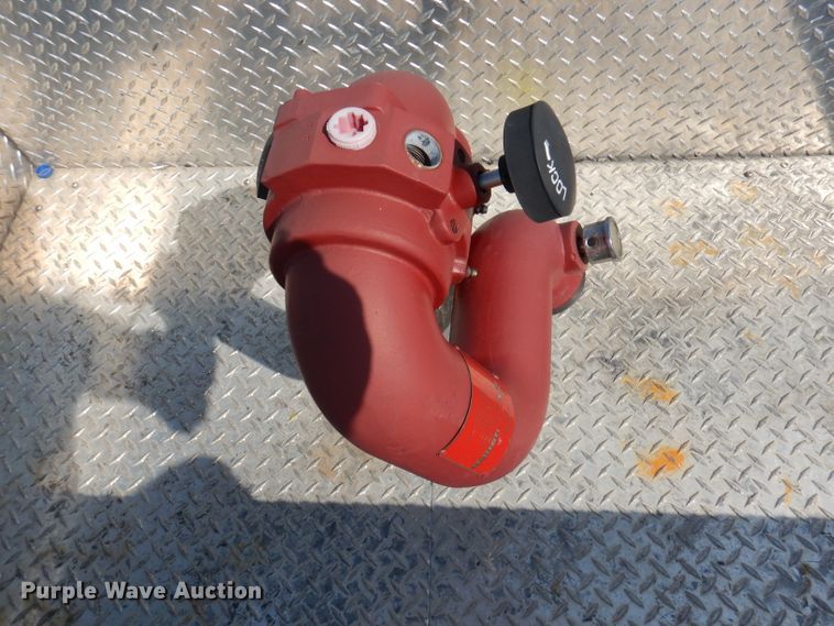 image for item DA5339 1993 Sutphen Deluge  pumper fire truck