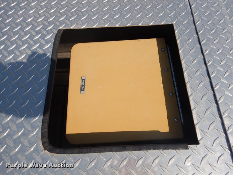 image for item DA5339 1993 Sutphen Deluge  pumper fire truck