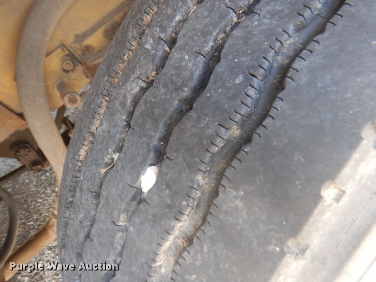 image for item DA5339 1993 Sutphen Deluge  pumper fire truck