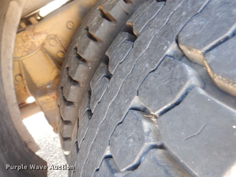 image for item DA5339 1993 Sutphen Deluge  pumper fire truck