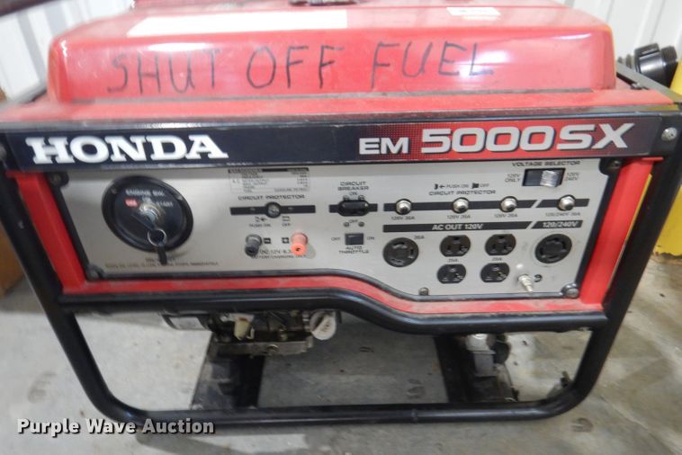 image for item DA5339 1993 Sutphen Deluge  pumper fire truck