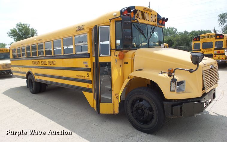 image for item DA7154 2004 Freightliner FS65  school bus
