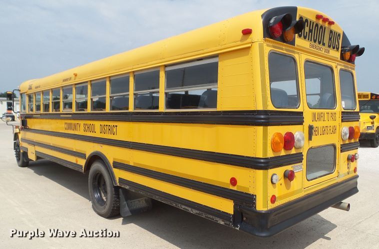 image for item DA7154 2004 Freightliner FS65  school bus