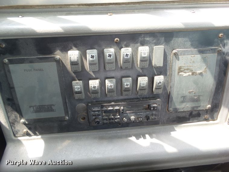 image for item DA7154 2004 Freightliner FS65  school bus