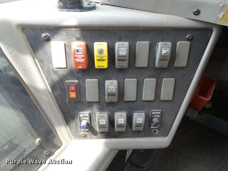 image for item DA7154 2004 Freightliner FS65  school bus