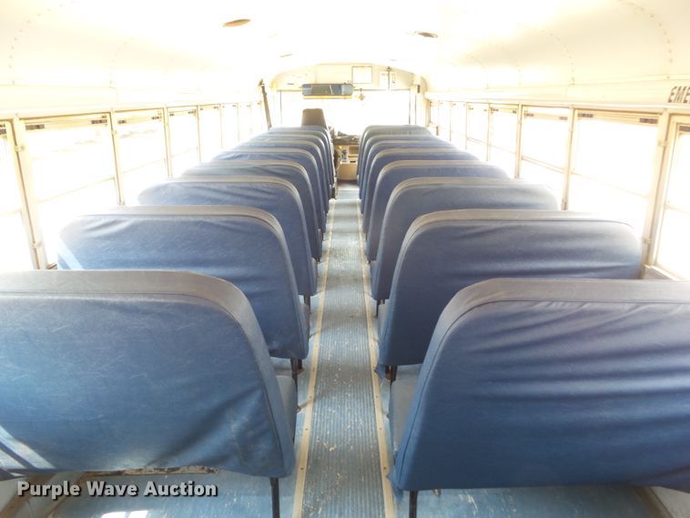 image for item DA7154 2004 Freightliner FS65  school bus