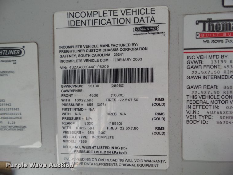 image for item DA7154 2004 Freightliner FS65  school bus