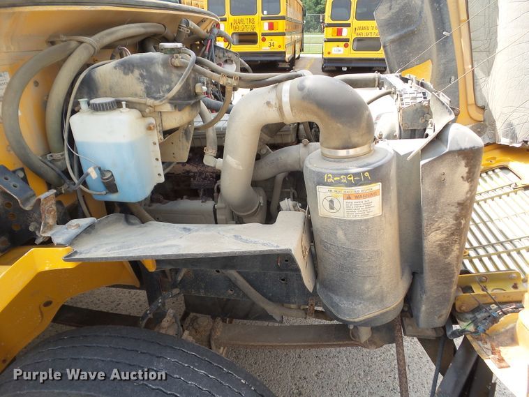 image for item DA7155 2004 Freightliner FS65  school bus