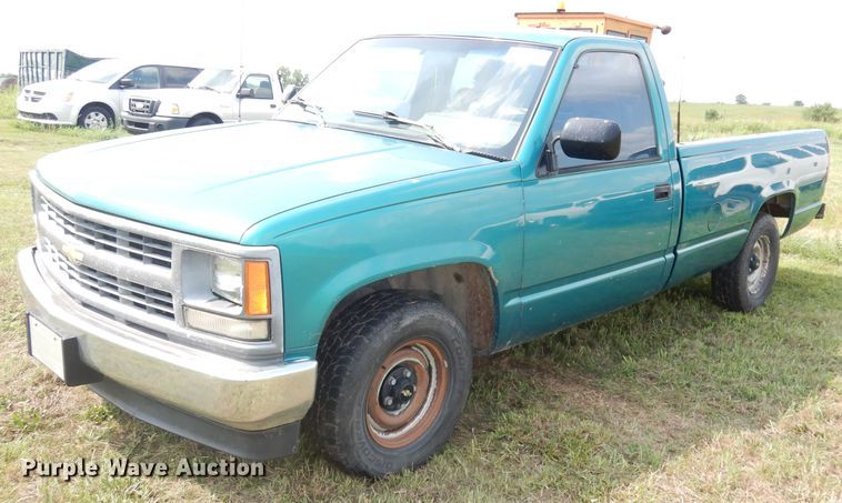 image for item DG0713 1994 Chevrolet C1500  pickup truck