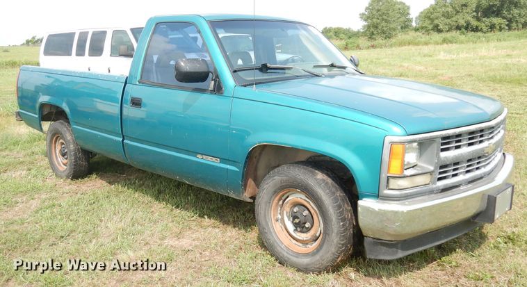 image for item DG0713 1994 Chevrolet C1500  pickup truck