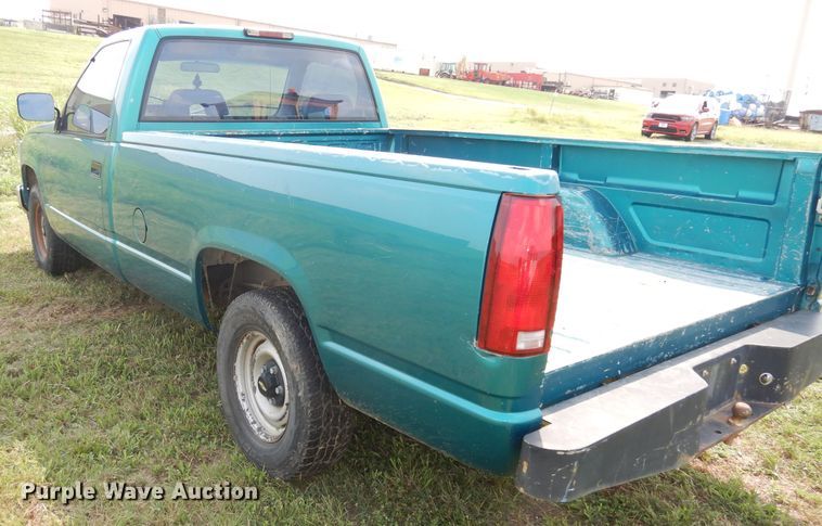 image for item DG0713 1994 Chevrolet C1500  pickup truck