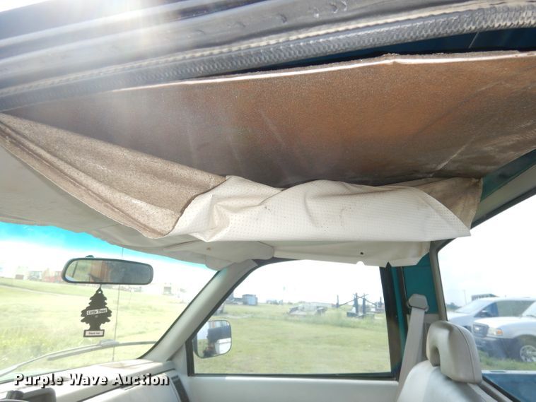 image for item DG0713 1994 Chevrolet C1500  pickup truck