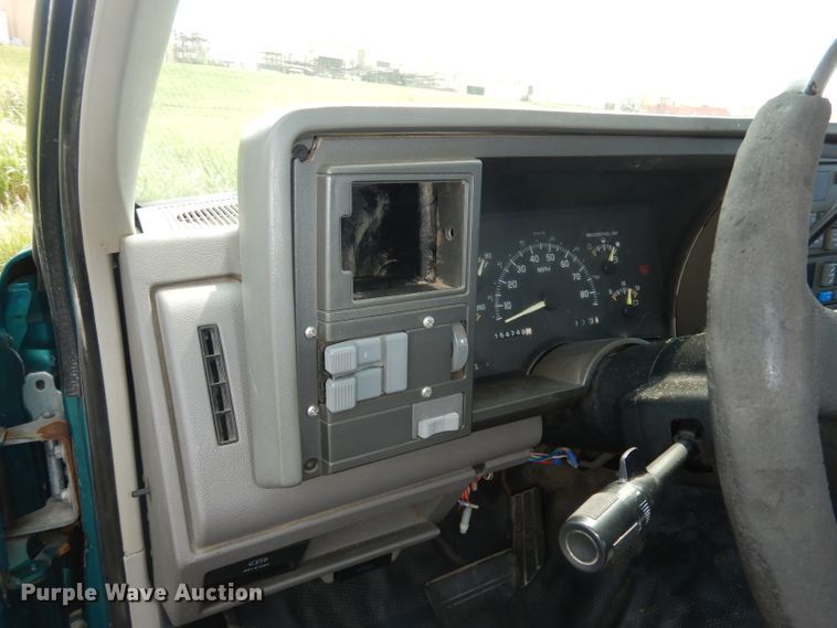 image for item DG0713 1994 Chevrolet C1500  pickup truck