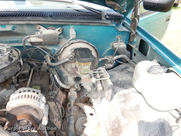 image for item DG0713 1994 Chevrolet C1500  pickup truck