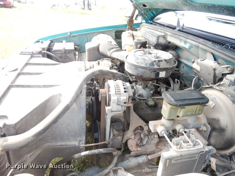 image for item DG0713 1994 Chevrolet C1500  pickup truck