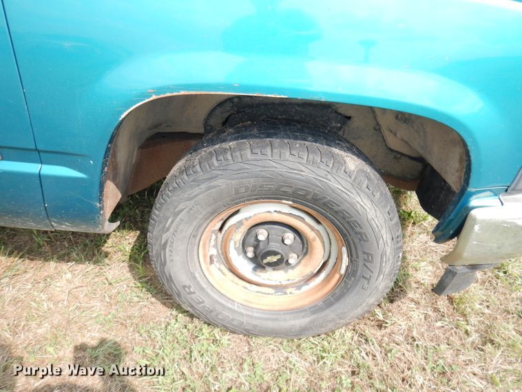 image for item DG0713 1994 Chevrolet C1500  pickup truck