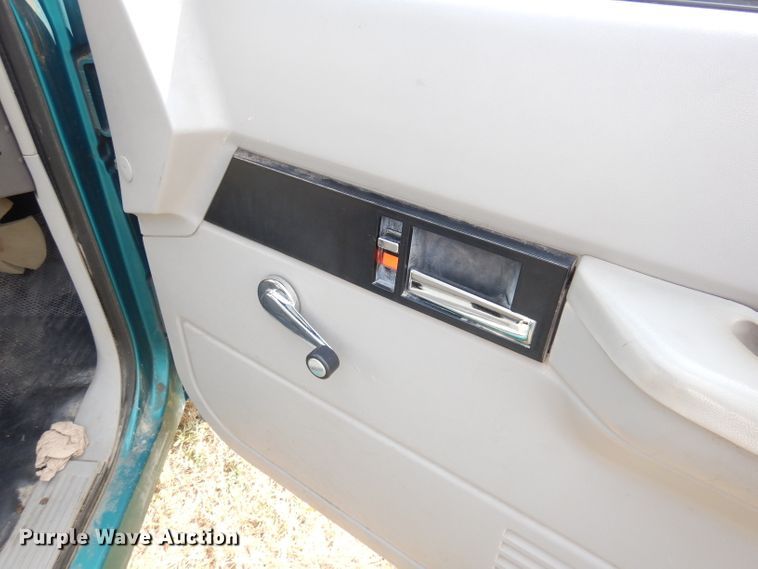 image for item DG0713 1994 Chevrolet C1500  pickup truck