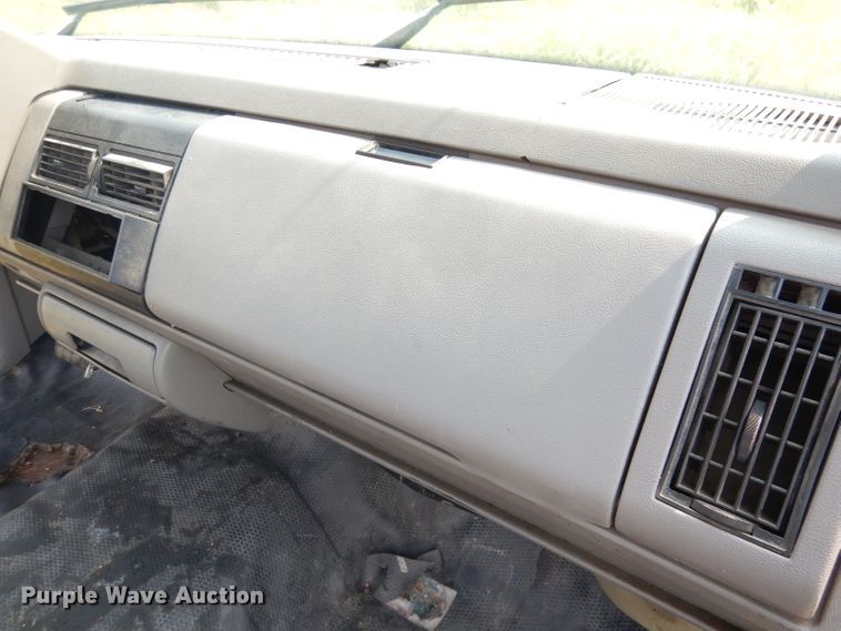 image for item DG0713 1994 Chevrolet C1500  pickup truck