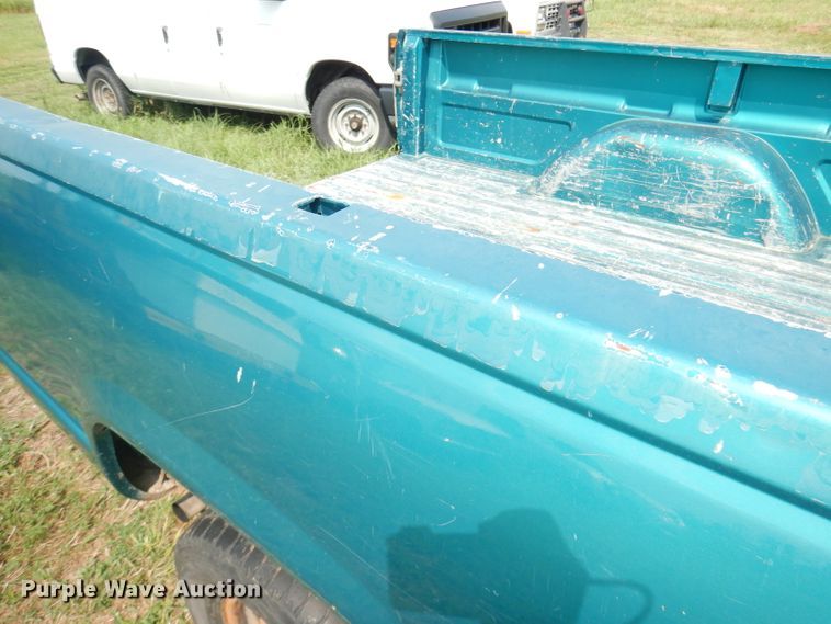 image for item DG0713 1994 Chevrolet C1500  pickup truck