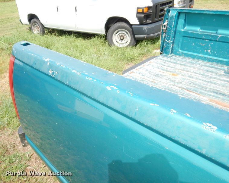 image for item DG0713 1994 Chevrolet C1500  pickup truck