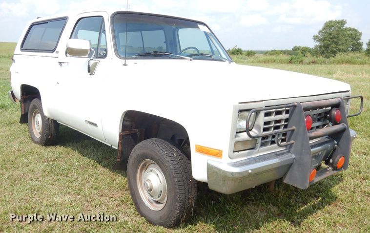 image for item DG0722 1991 Chevrolet Blazer  SUV