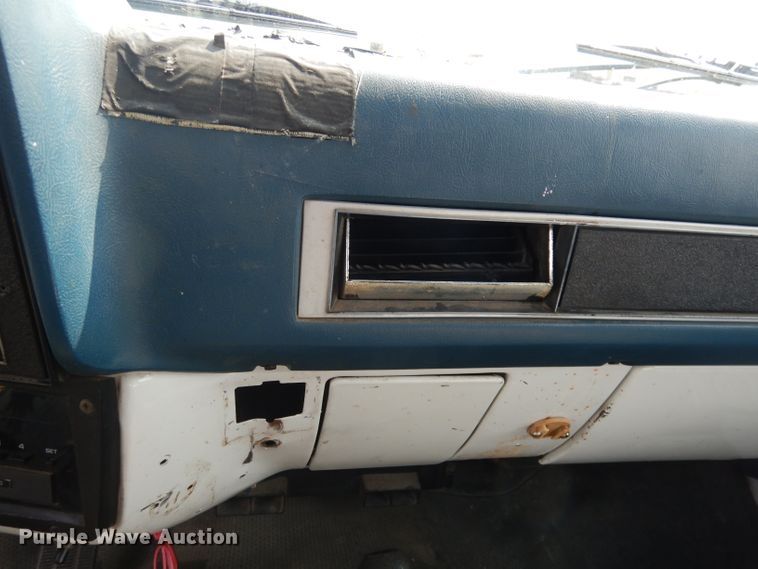 image for item DG0722 1991 Chevrolet Blazer  SUV