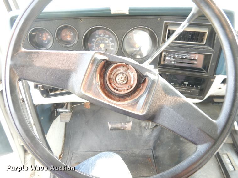 image for item DG0722 1991 Chevrolet Blazer  SUV