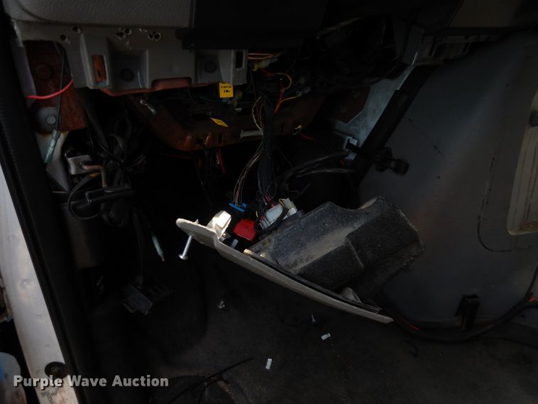 image for item DG0730 2011 Ford E450 Super Duty ElDorado  shuttle bus