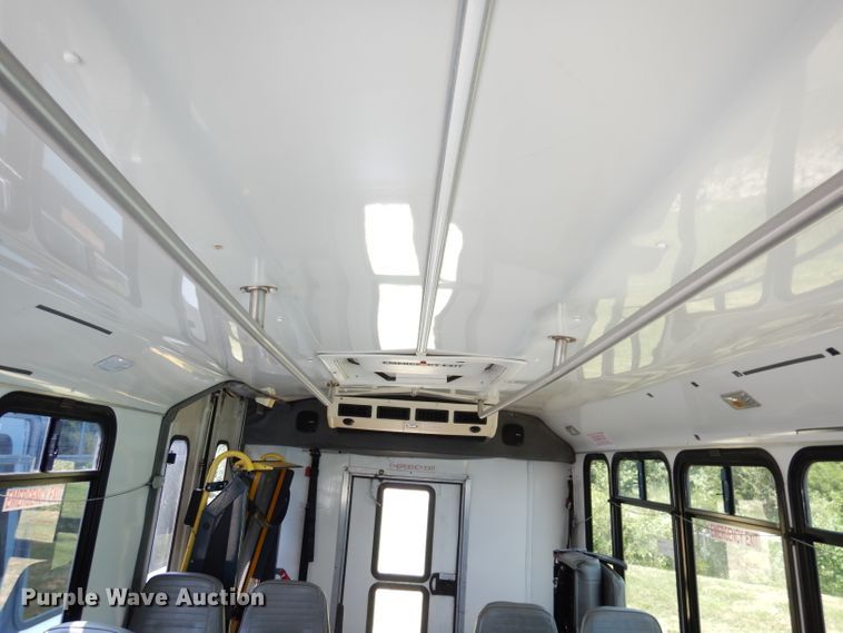 image for item DG0730 2011 Ford E450 Super Duty ElDorado  shuttle bus