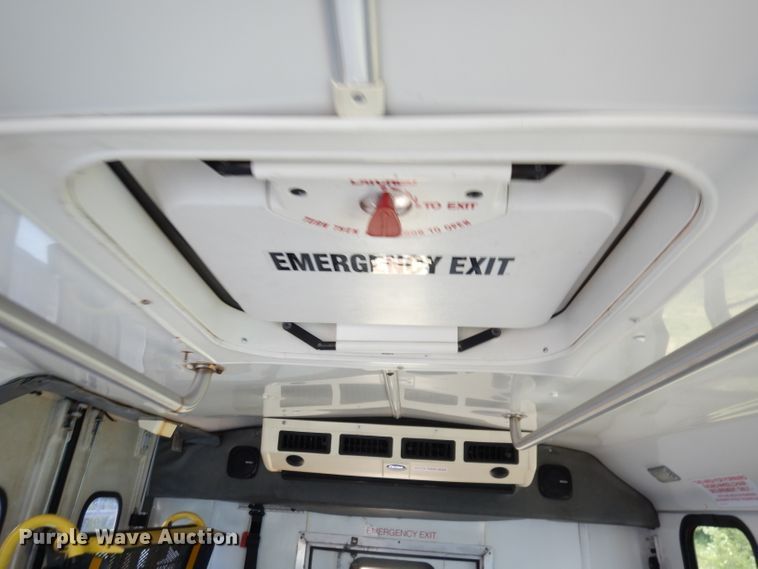 image for item DG0730 2011 Ford E450 Super Duty ElDorado  shuttle bus