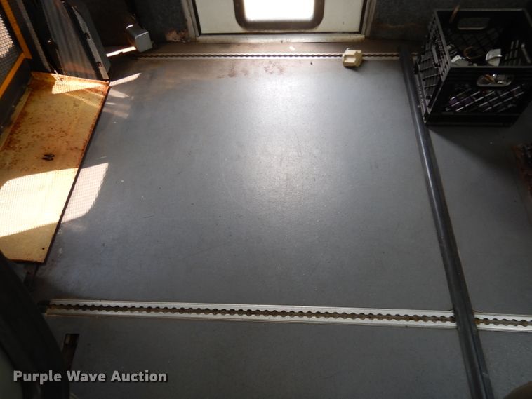 image for item DG0730 2011 Ford E450 Super Duty ElDorado  shuttle bus