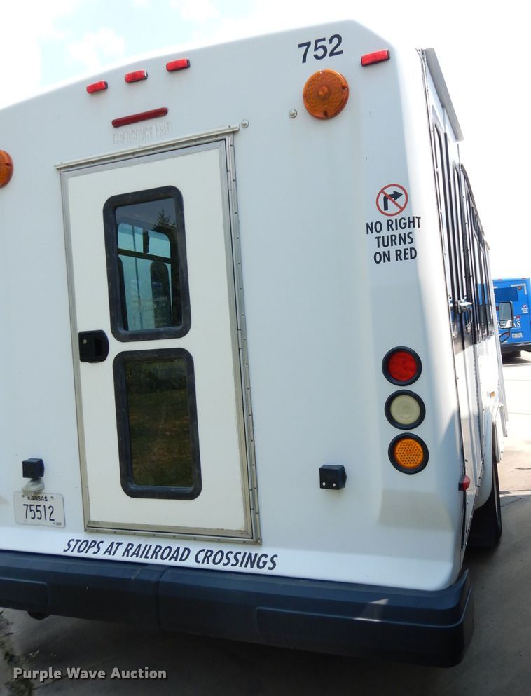 image for item DG0731 2010 Ford E450 Super Duty ElDorado  shuttle bus