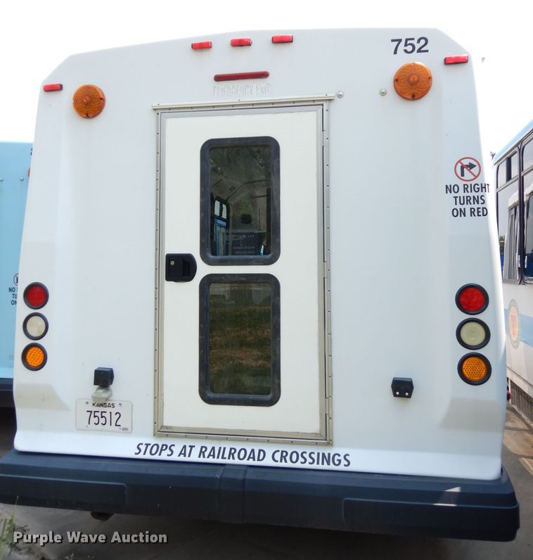 image for item DG0731 2010 Ford E450 Super Duty ElDorado  shuttle bus