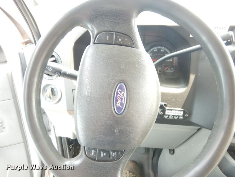 image for item DG0731 2010 Ford E450 Super Duty ElDorado  shuttle bus