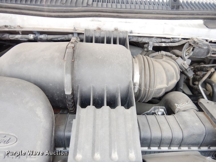 image for item DG0731 2010 Ford E450 Super Duty ElDorado  shuttle bus