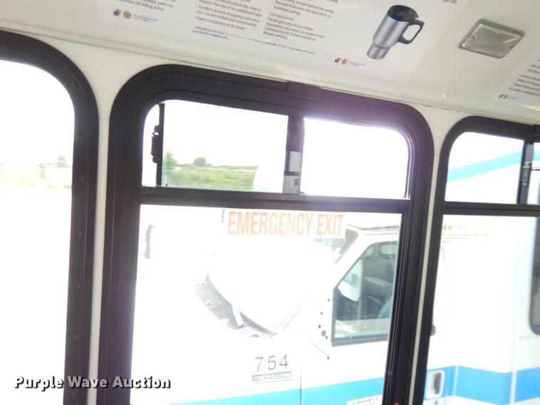 image for item DG0732 2010 Ford E450 Super Duty ElDorado  shuttle bus