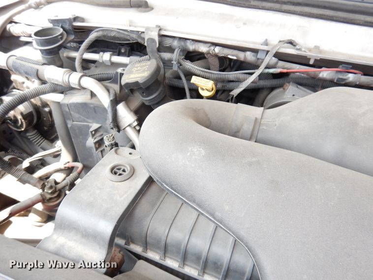 image for item DG0732 2010 Ford E450 Super Duty ElDorado  shuttle bus