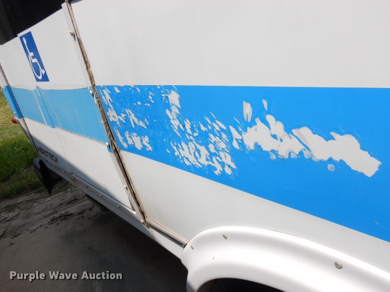 image for item DG0732 2010 Ford E450 Super Duty ElDorado  shuttle bus