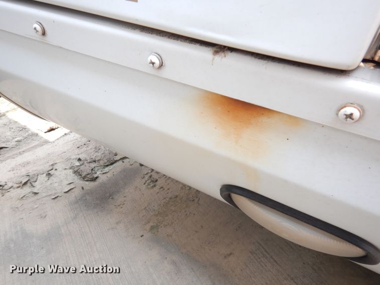 image for item DG0732 2010 Ford E450 Super Duty ElDorado  shuttle bus