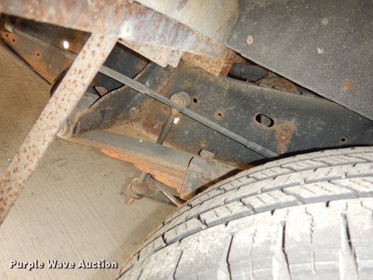 image for item DG0735 2010 Ford E450 Super Duty ElDorado  shuttle bus