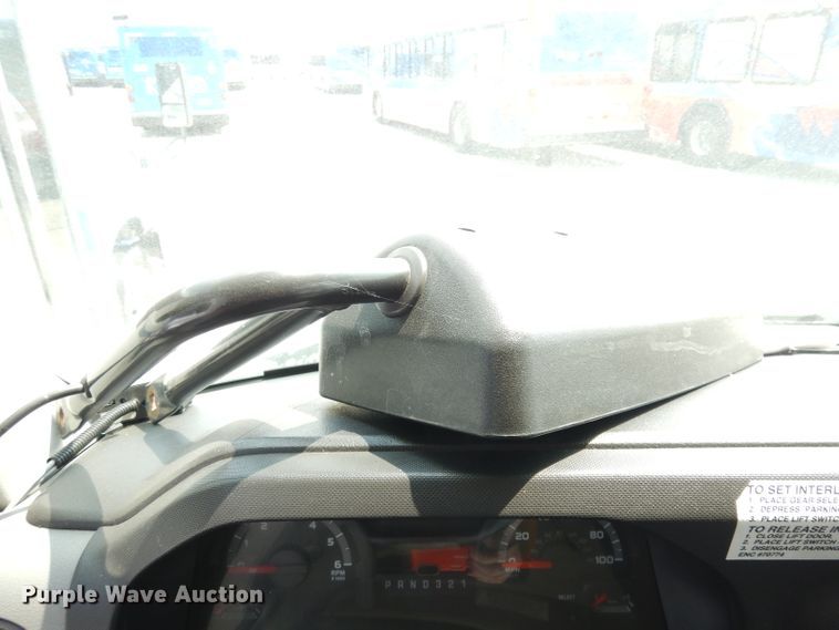 image for item DG0735 2010 Ford E450 Super Duty ElDorado  shuttle bus