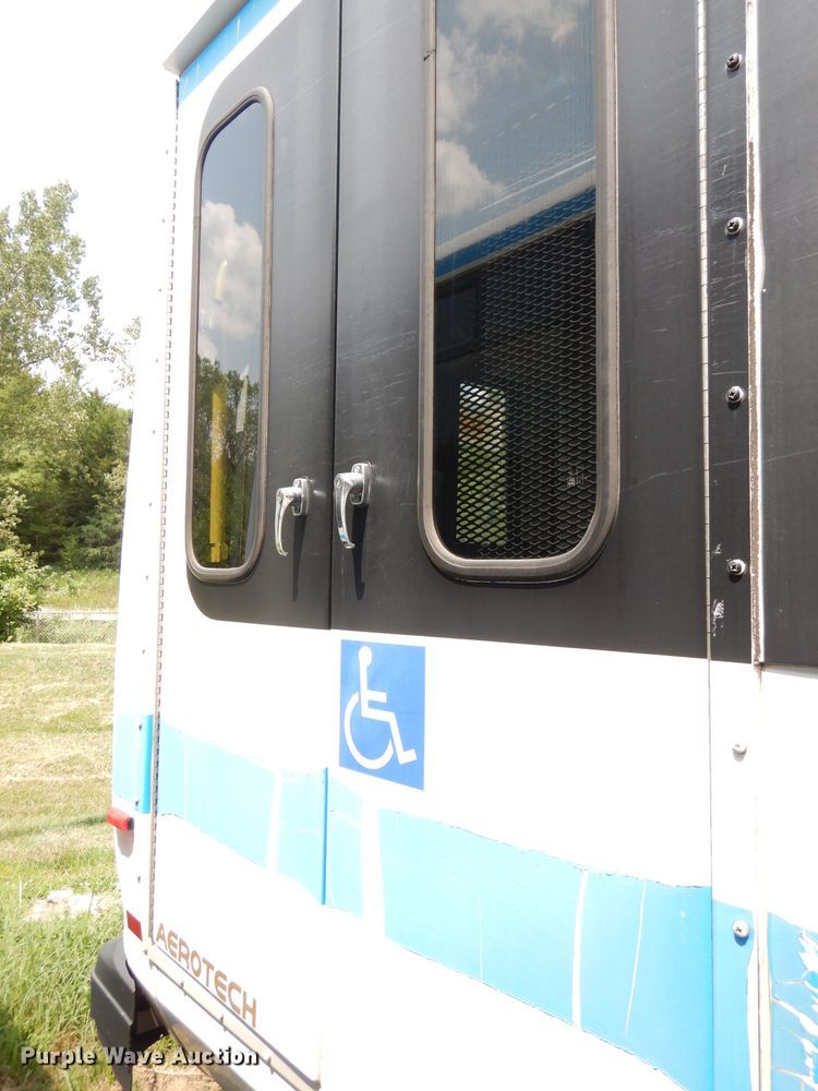 image for item DG0735 2010 Ford E450 Super Duty ElDorado  shuttle bus