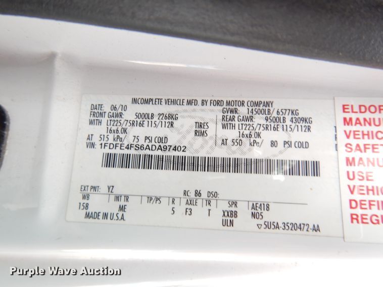 image for item DG0735 2010 Ford E450 Super Duty ElDorado  shuttle bus